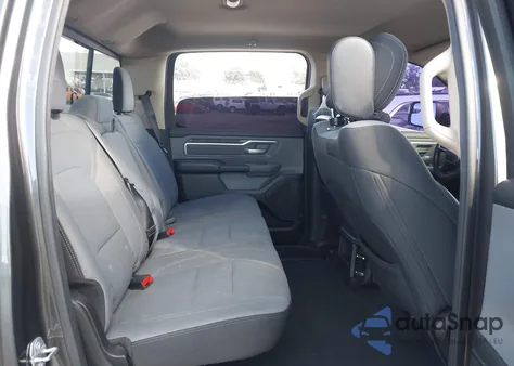 2019 Ram 1500 Big Horn/Lone Star 4X2 5'7 Box from USA, damaged, VIN 1C6RREFT1KN635561